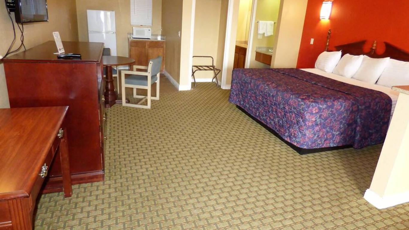 Economy Inn & Suites