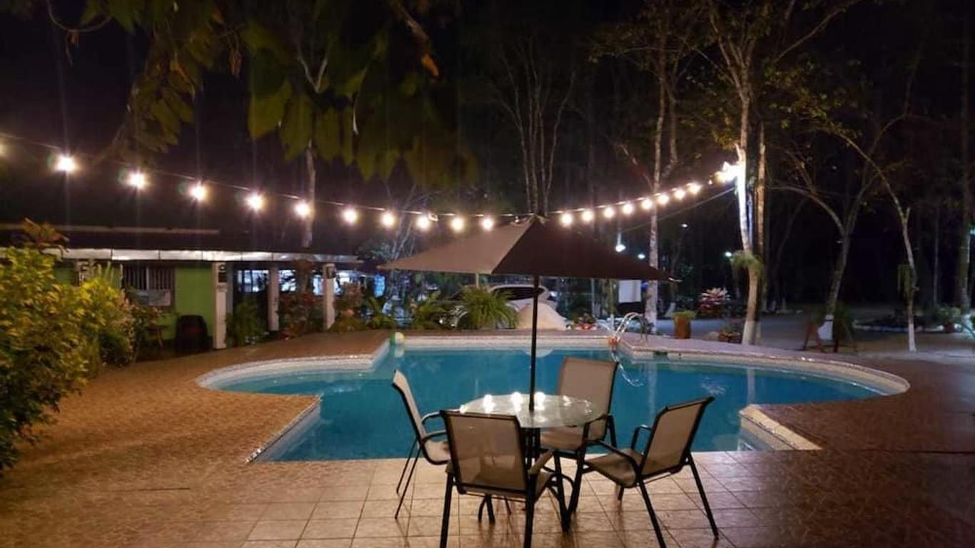 Hotel Campestre Santa Ana