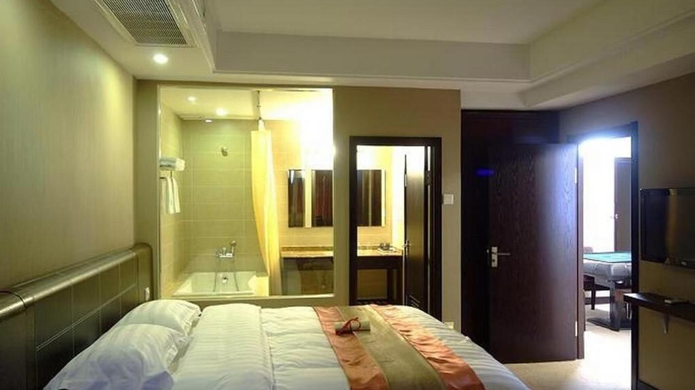 Wanjia Lakefront Hotel