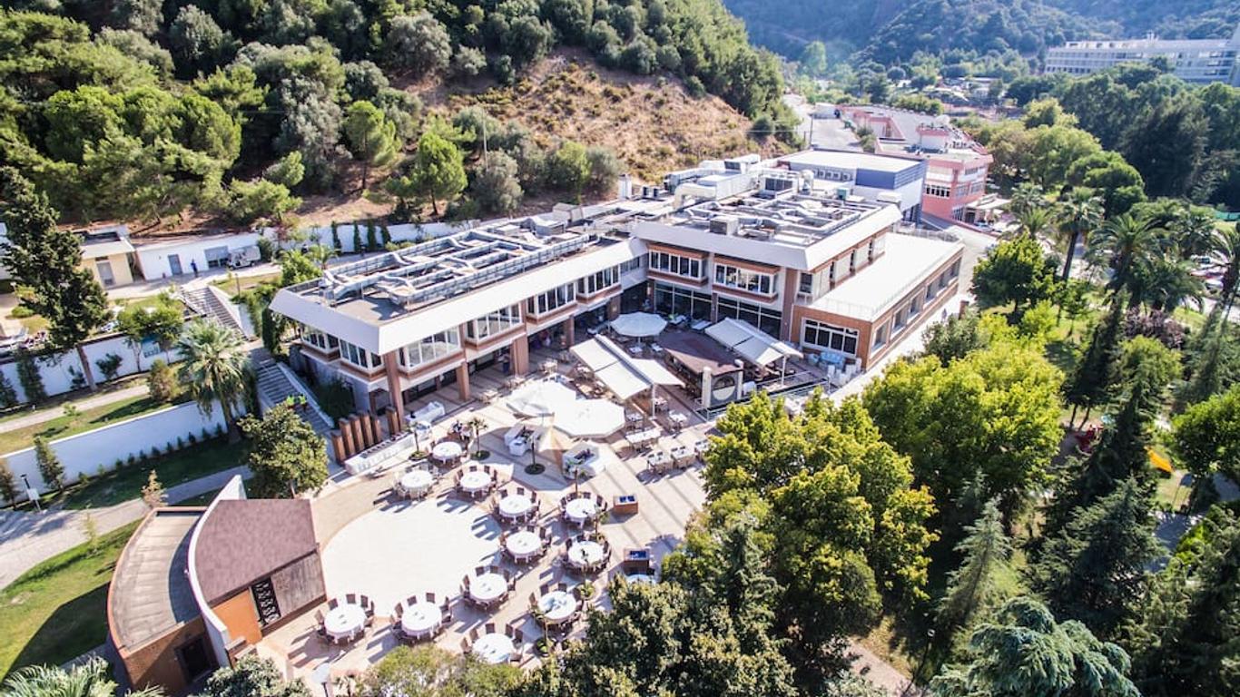 Balcova Thermal Otel