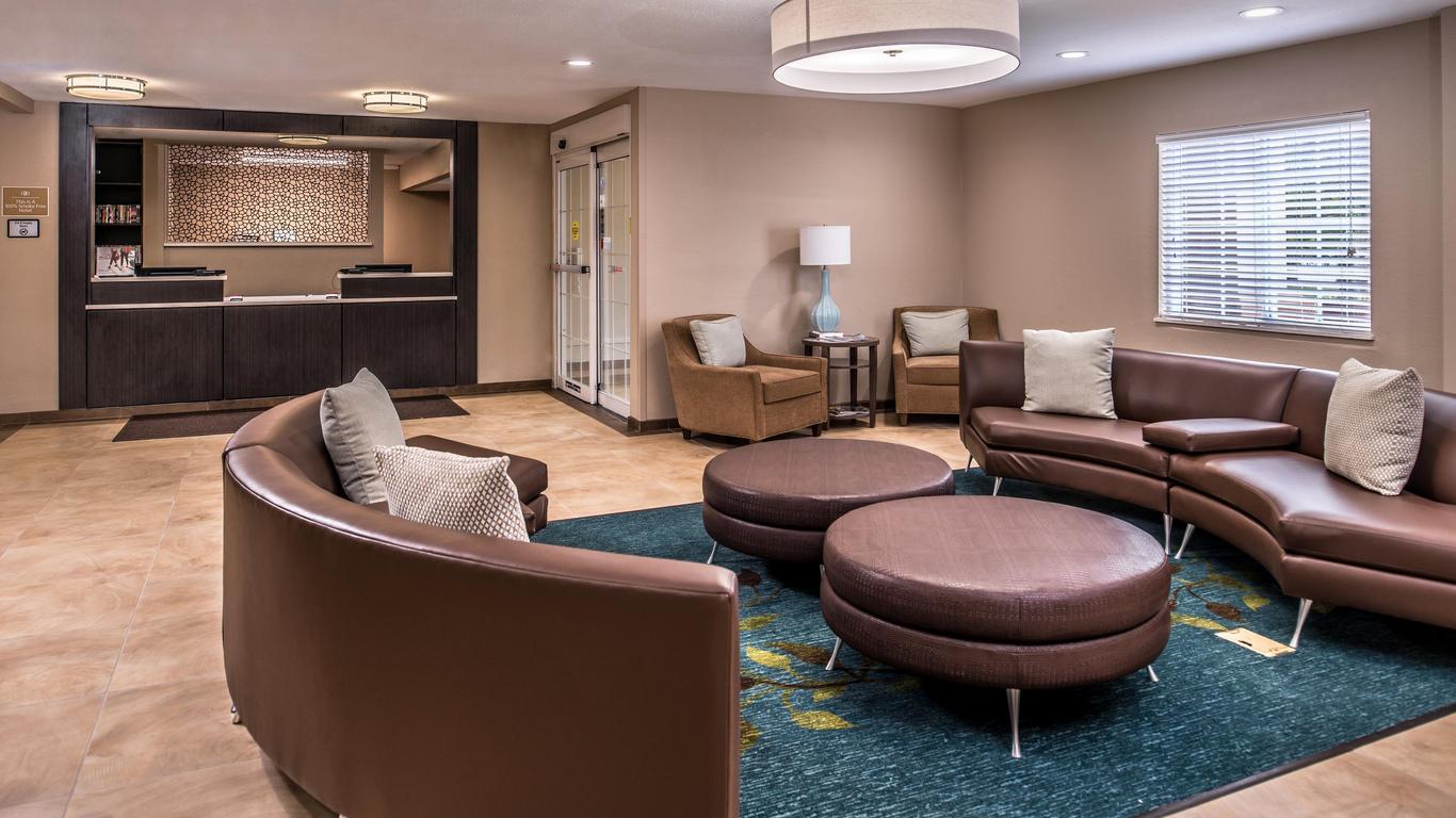 Candlewood Suites Kansas City