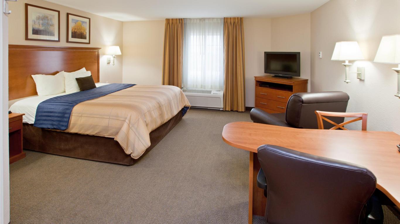 Candlewood Suites Indianapolis East