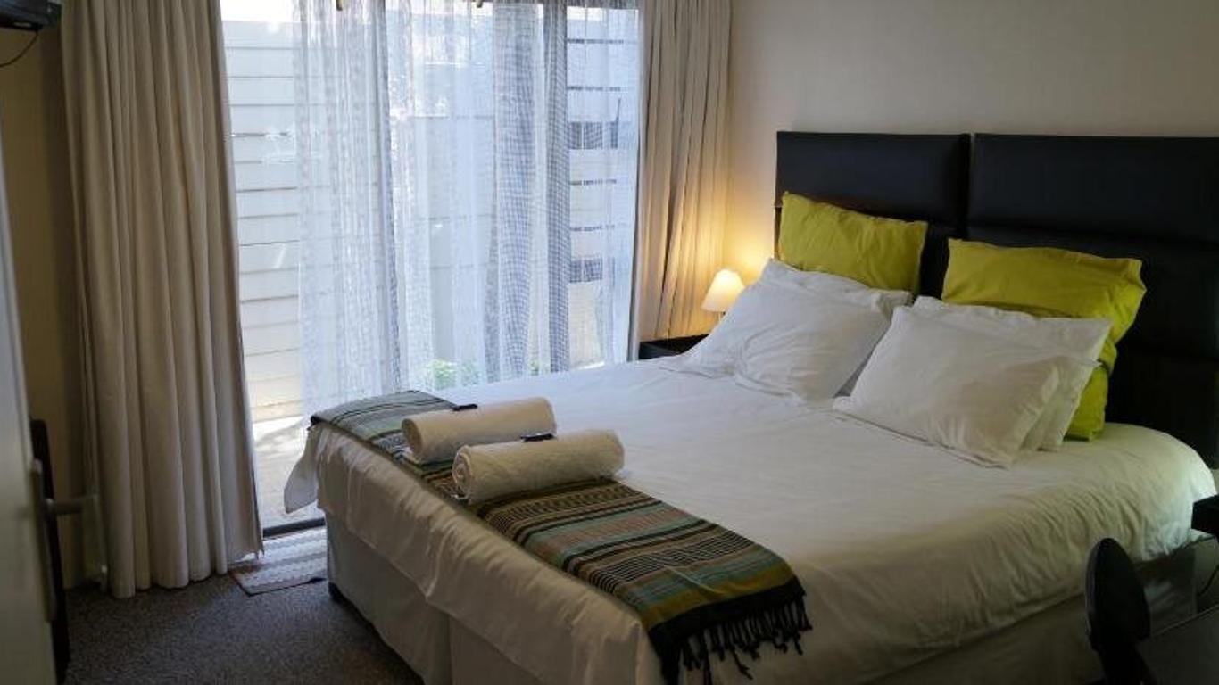 Kennington Palms B&B/Self Catering