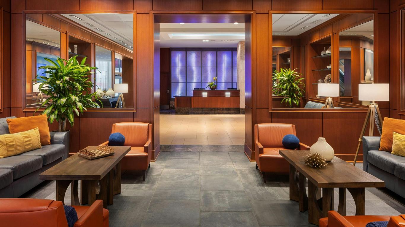 Renaissance Columbus Downtown Hotel
