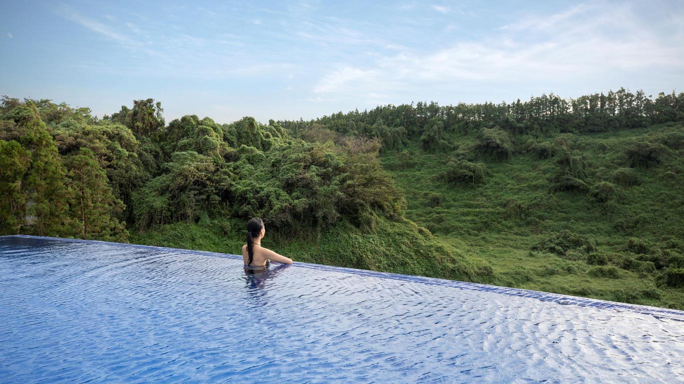 Hidden Cliff Hotel and Nature
