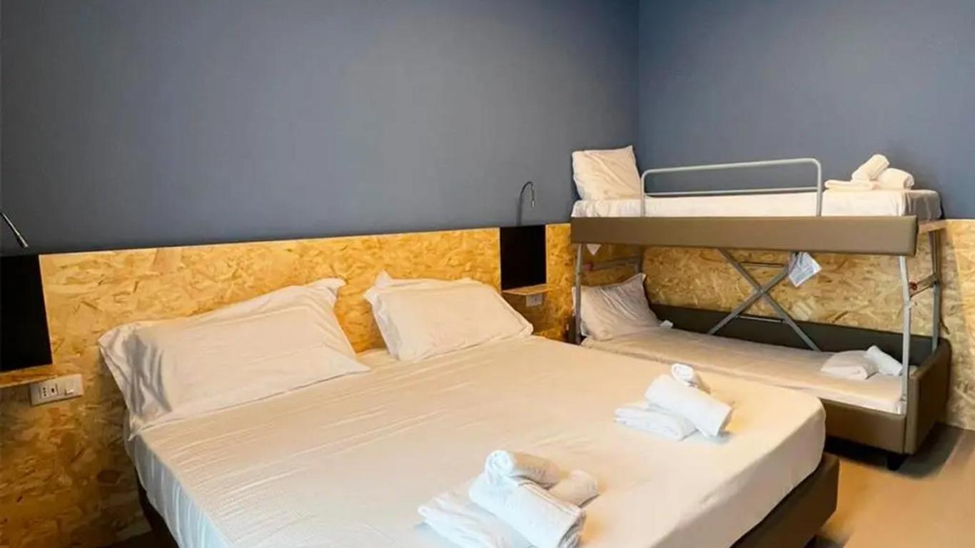 Hotel Little