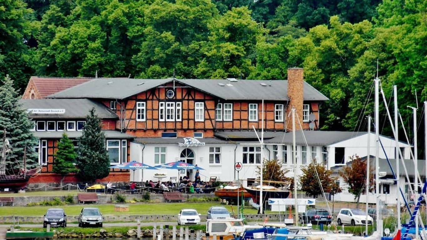 Hotel Pension Zum Alten Fährhaus