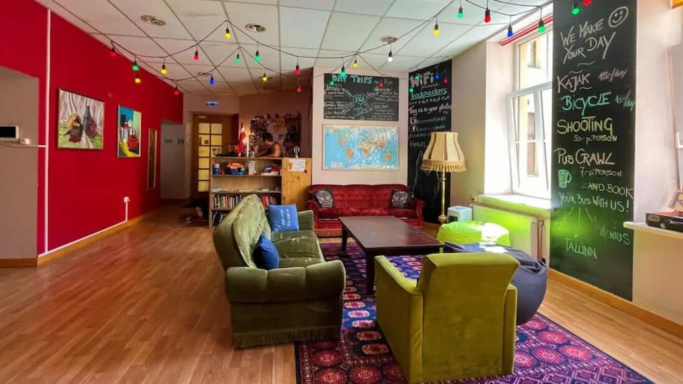 Cinnamon Sally Backpackers Hostel