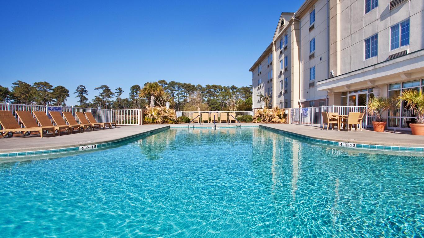 Holiday Inn Express Myrtle Beach-Broadway at the Beach, an IHG Hotel