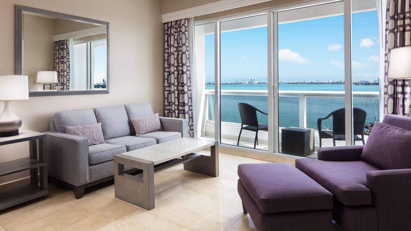 DoubleTree by Hilton Grand Hotel Biscayne Bay