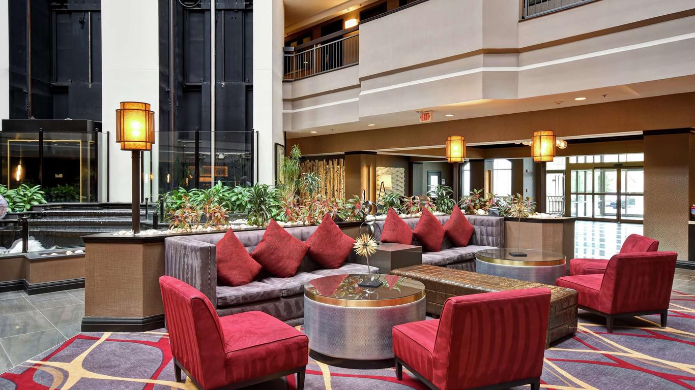 Embassy Suites by Hilton Dulles Airport