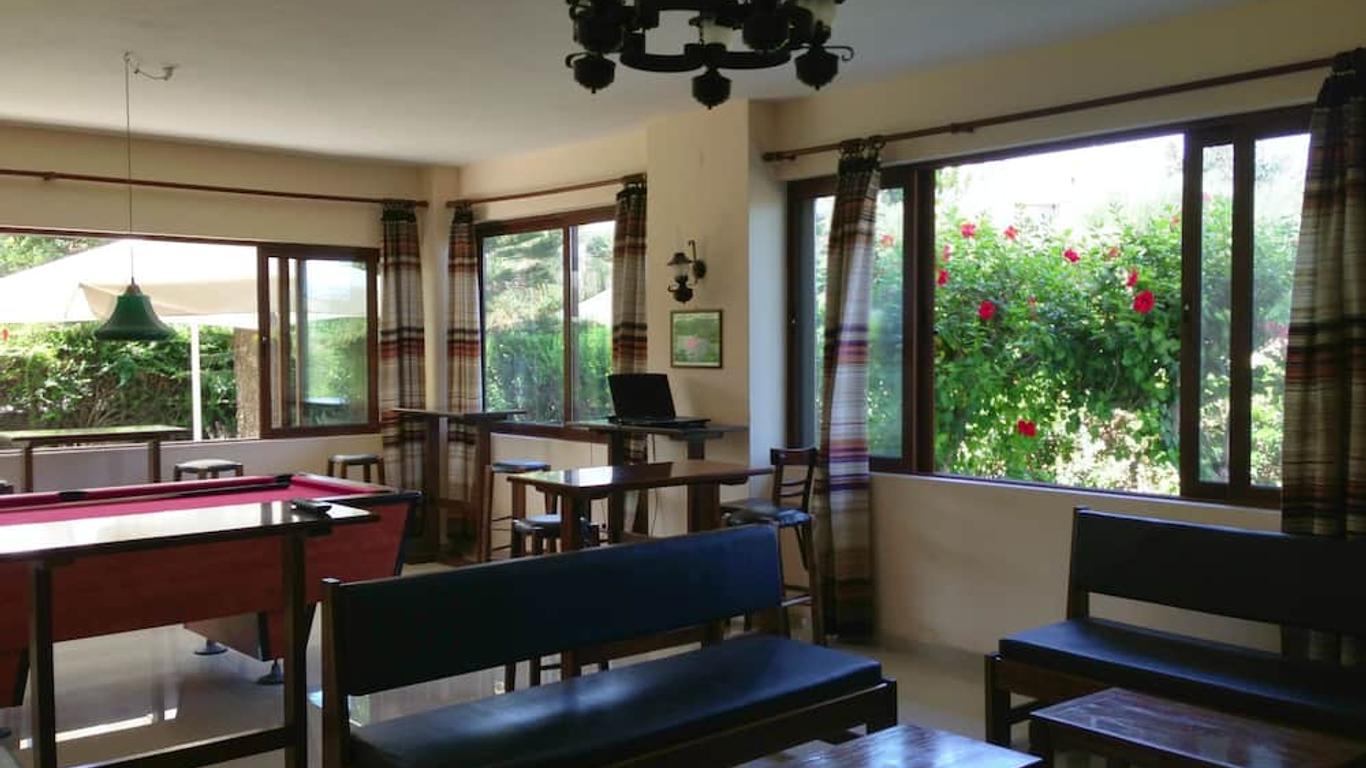 Mastorakis Hotel and Studios
